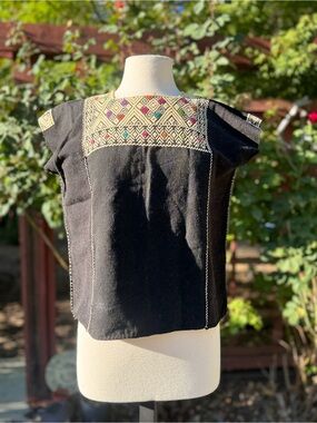 Vintage Black Embroidered Cap-Sleeve Women's Top